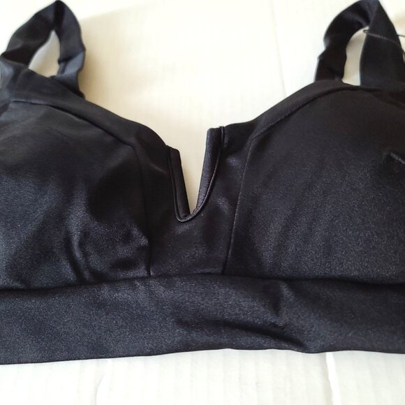 Vetchy Women’s VISTA BIKINI Top Black Size Medium Support Comfort Adjustable NWT - Picture 5 of 10